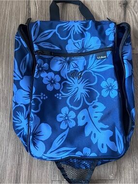 L.L.Bean Navy and Light Blue Floral Toiletry Bag